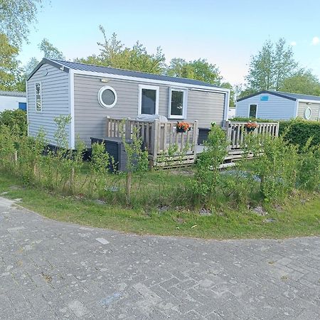 Bj Chalets - Robbengat 85 - Gezellige Chalet Op Vakantiepark Lauwersoog! Vroege Incheck! Met Airco! Exterior photo