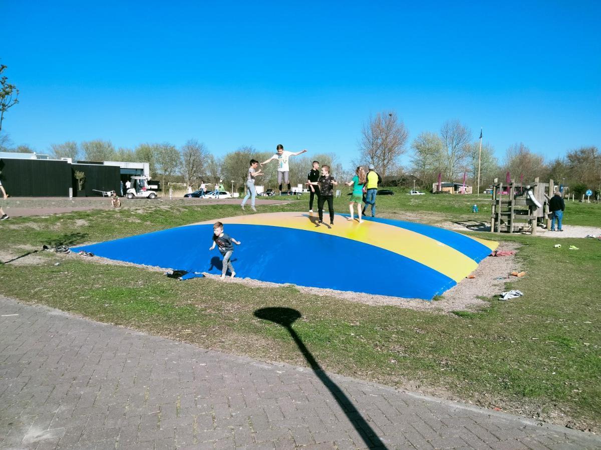 Bj Chalets - Robbengat 85 - Gezellige Chalet Op Vakantiepark Lauwersoog! Vroege Incheck! Met Airco! Exterior photo