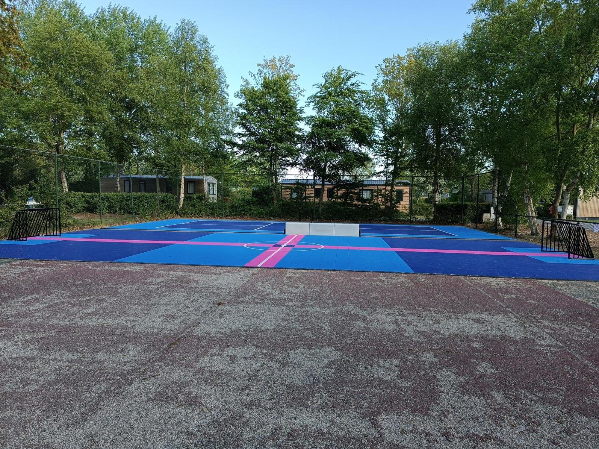 Bj Chalets - Robbengat 85 - Gezellige Chalet Op Vakantiepark Lauwersoog! Vroege Incheck! Met Airco! Exterior photo